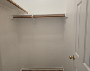 8701 Weiser Dr - Photo Thumbnail 26