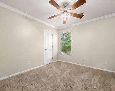 5105 Hibiscus Valley Dr - Photo Thumbnail 20