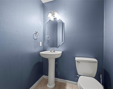 5105 Hibiscus Valley Dr - Photo Thumbnail 11