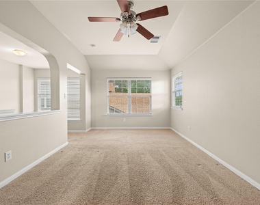 5105 Hibiscus Valley Dr - Photo Thumbnail 13