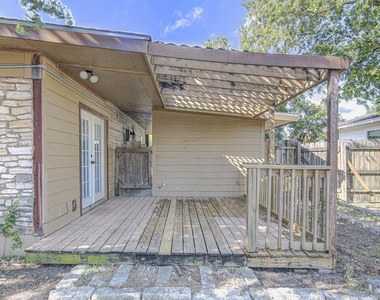 1410 Kamar Dr - Photo Thumbnail 16