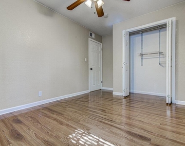 1410 Kamar Dr - Photo Thumbnail 8