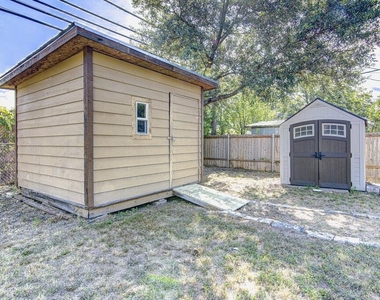 1410 Kamar Dr - Photo Thumbnail 18