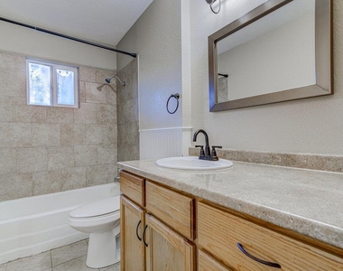 1410 Kamar Dr - Photo Thumbnail 14