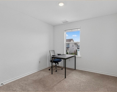 2911 St Regis Dr - Photo Thumbnail 24