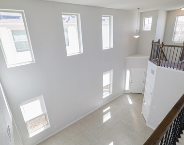 153 Brady Creek Way - Photo Thumbnail 8