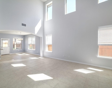 153 Brady Creek Way - Photo Thumbnail 6