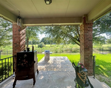 4126 Green Vista Pl - Photo Thumbnail 3