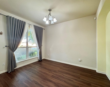 4126 Green Vista Pl - Photo Thumbnail 9