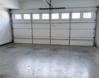 1417 Kramer Ln - Photo Thumbnail 13