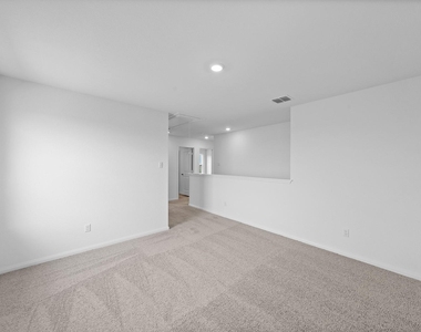 201 Paradise Canyon Dr - Photo Thumbnail 6