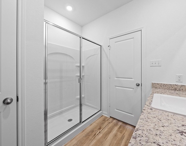 201 Paradise Canyon Dr - Photo Thumbnail 5