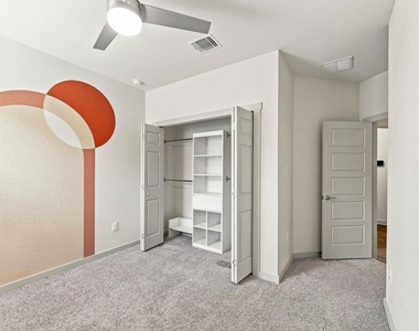 4712 Canongate Dr - Photo Thumbnail 11