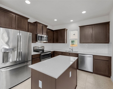 9505 Morning Iris Dr - Photo Thumbnail 6