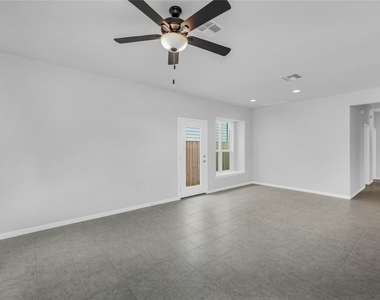 9505 Morning Iris Dr - Photo Thumbnail 12