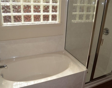8312 Minnesota Ln - Photo Thumbnail 17