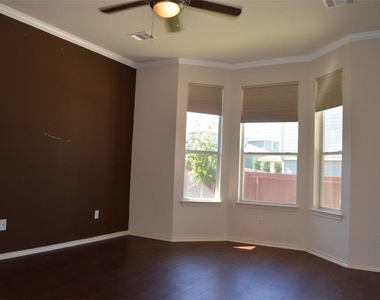 8312 Minnesota Ln - Photo Thumbnail 9