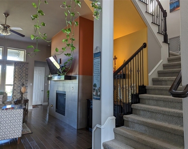 204 Southern Carina Dr - Photo Thumbnail 3