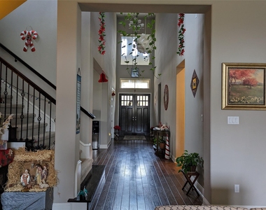 204 Southern Carina Dr - Photo Thumbnail 1