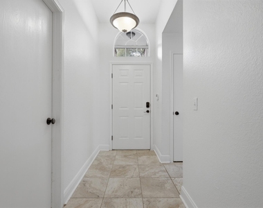 108 Songbird Ct - Photo Thumbnail 4