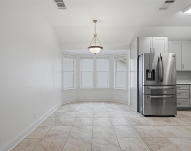 108 Songbird Ct - Photo Thumbnail 12