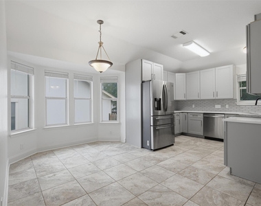108 Songbird Ct - Photo Thumbnail 10