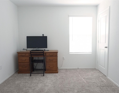 13804 Knights Branch Dr - Photo Thumbnail 19