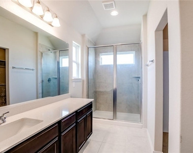 226 Trailside Ln - Photo Thumbnail 19