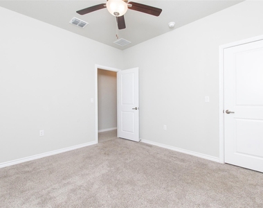 121 Lafitte Dr - Photo Thumbnail 17