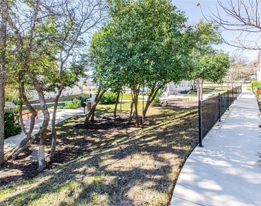 121 Lafitte Dr - Photo Thumbnail 20