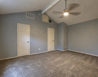 8900 Linton Dr - Photo Thumbnail 13