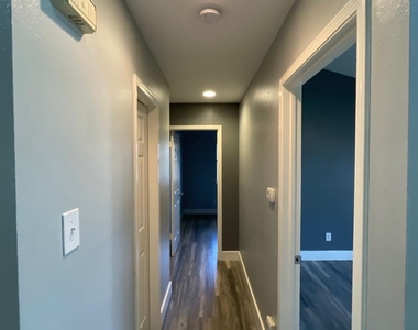 8900 Linton Dr - Photo Thumbnail 8