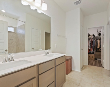 14500 Jackson Browning Ln - Photo Thumbnail 12