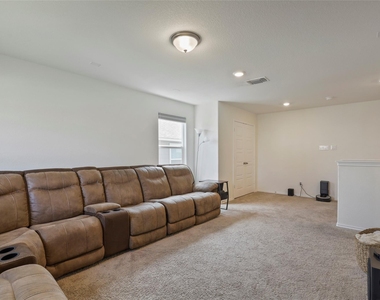 14500 Jackson Browning Ln - Photo Thumbnail 16