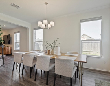14500 Jackson Browning Ln - Photo Thumbnail 5