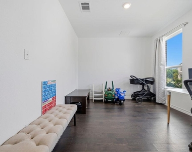 205 Stinchcomb Rd - Photo Thumbnail 4