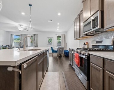205 Stinchcomb Rd - Photo Thumbnail 13