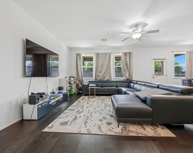 205 Stinchcomb Rd - Photo Thumbnail 7