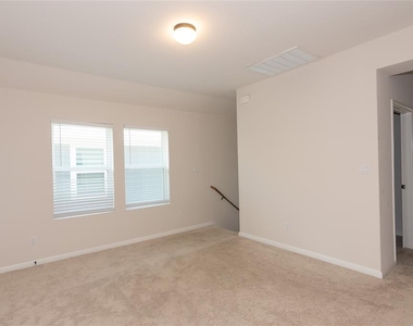 2500 Roosevelt Rd - Photo Thumbnail 14