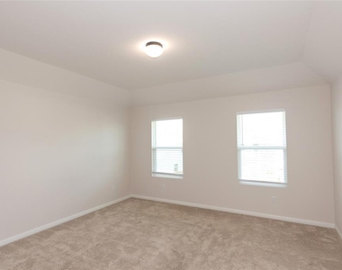 2500 Roosevelt Rd - Photo Thumbnail 16