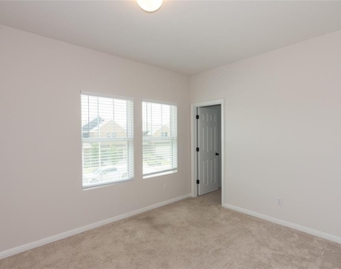 2500 Roosevelt Rd - Photo Thumbnail 20
