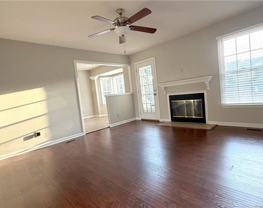 5133 Thackeray Drive - Photo Thumbnail 5