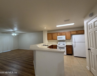 8550 Argyle Business Loop - Photo Thumbnail 3
