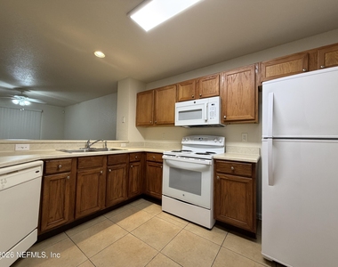 8550 Argyle Business Loop - Photo Thumbnail 4