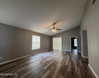 4339 Hanging Moss Drive - Photo Thumbnail 1