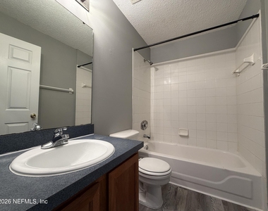 4339 Hanging Moss Drive - Photo Thumbnail 11