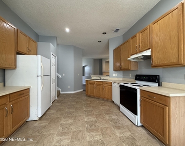 3041 Southhall Court - Photo Thumbnail 5