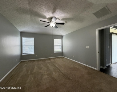 3041 Southhall Court - Photo Thumbnail 7