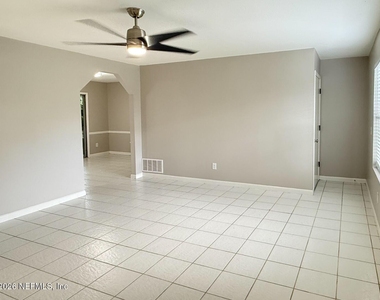 232 Aquarius Concourse - Photo Thumbnail 4