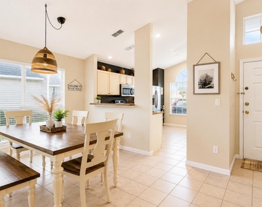 232 Judith Way - Photo Thumbnail 13